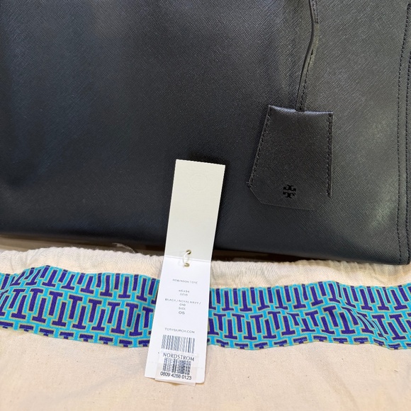 Tory Burch Robinson Tote Black - Picture 16 of 16